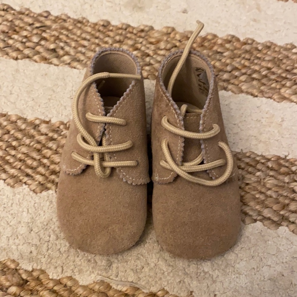 Elephantito brand baby shoes, never worn